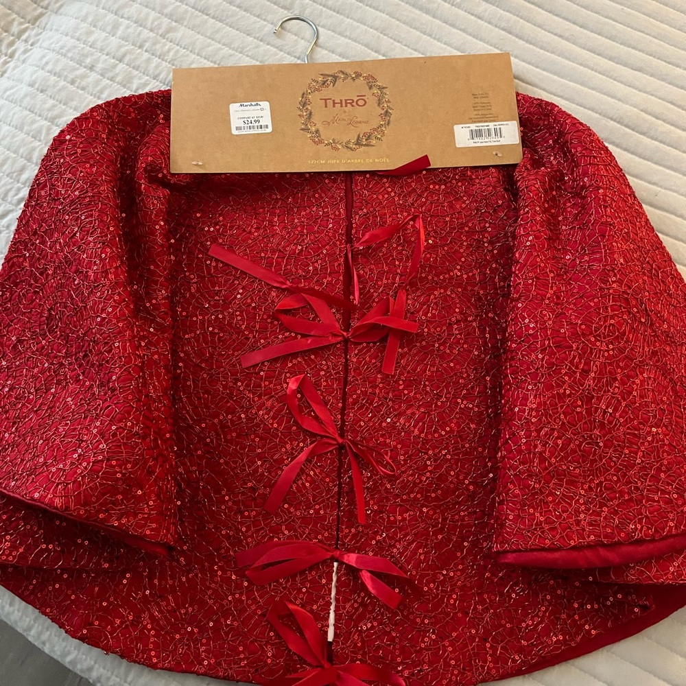 Christmas skirt NWT sequins and bow ties in back - Picture 1 of 4